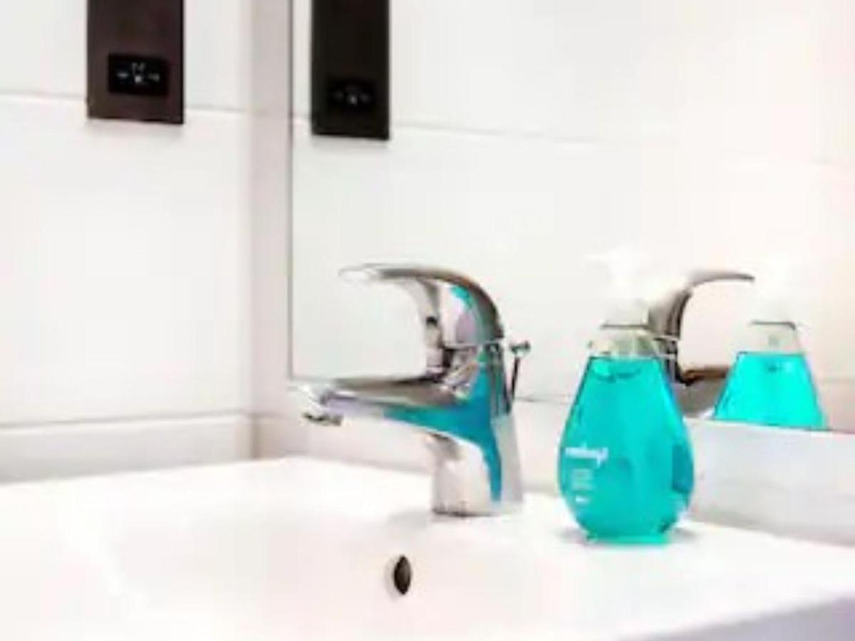Appartamento Pass The Keys Boutique Flat Near Tower Bridge And Tube Londra